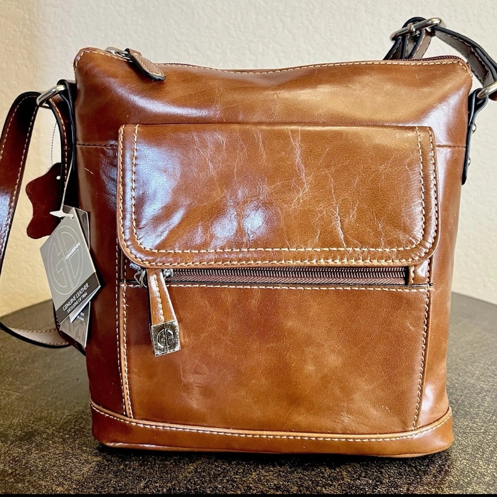 NWT Giani Bernini Leather Bag